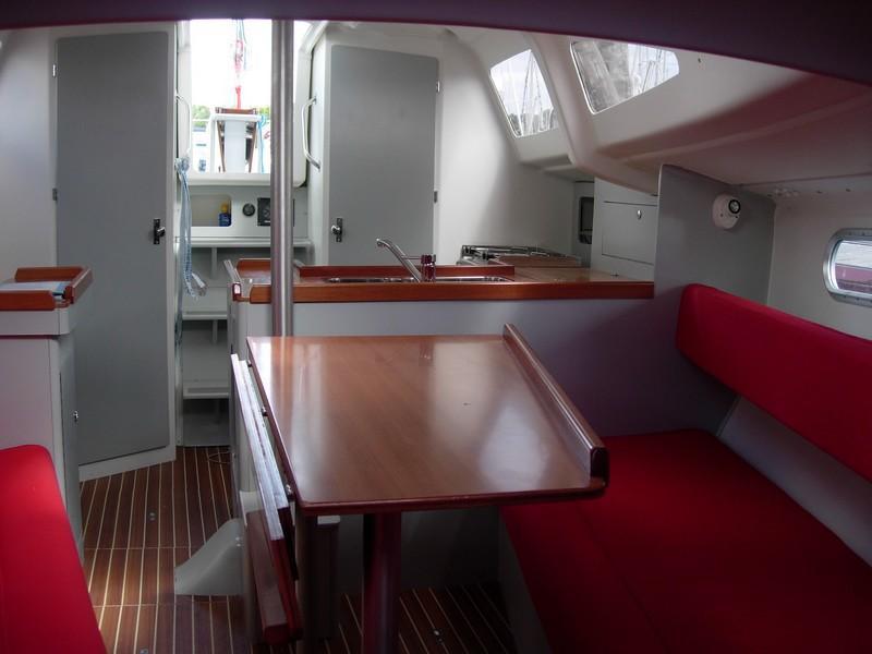 Amenagements du voilier Malango 999 du chantier naval idbmarine à Trégunc en Finistère